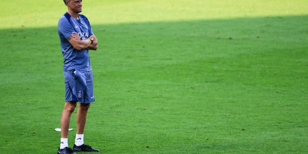 法甲球队巴黎圣日耳曼备战欧洲超级杯
        
    法甲球队巴黎圣日耳曼备战欧洲超级杯